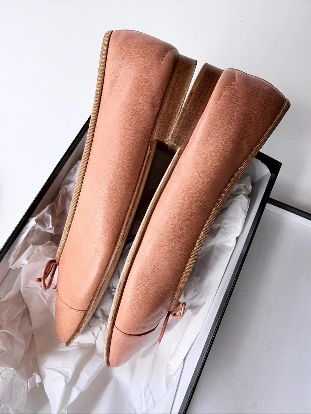CHANEL Leather CC Cap Toe Ballet Flats with Bow in Orange / Tan Lambskin 38